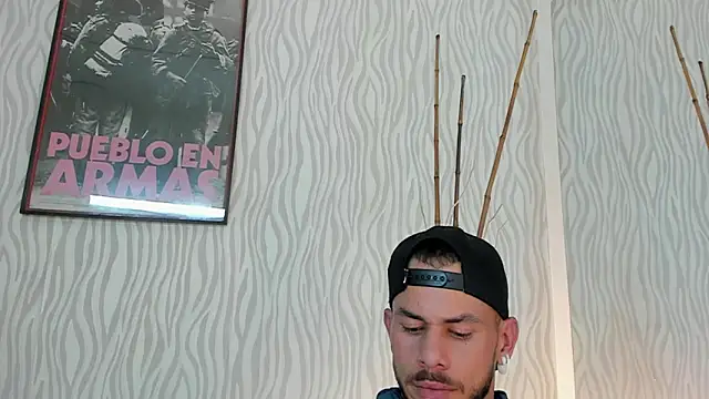 dylan jacobx online show from June 15, 2:01 am