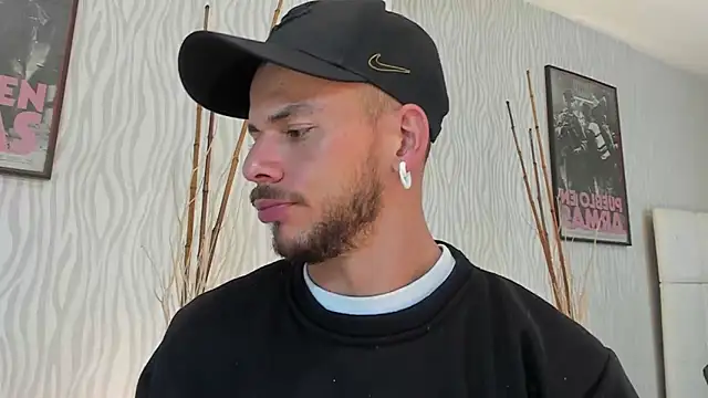 dylan jacobx online show from June 18, 3:05 am