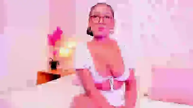 Emmadancer online show from November 4, 6:55 pm