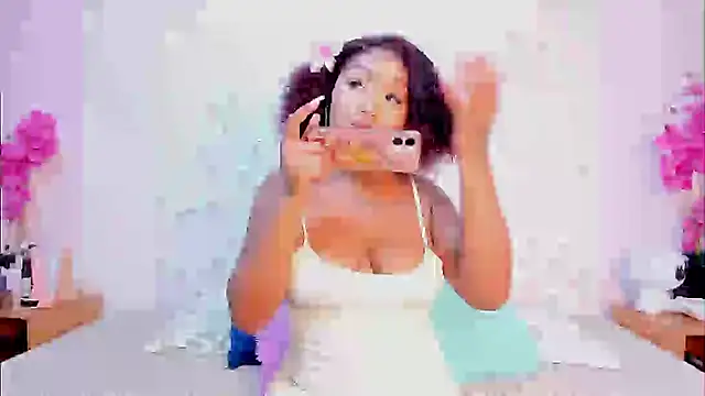 Snapshot of Emmadancer chatting on September 17, 8:00 pm Emmadancer online show from September 17, 8:00 pm