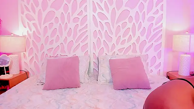 Emmadancer online show from January 9, 10:17 pm