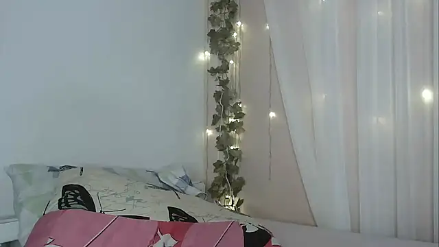 lishainparis18 online show from December 22, 1:55 pm