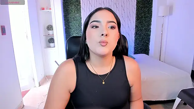 sofiacaramel online show from November 1, 3:17 pm