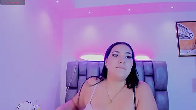 Snapshot of sofiacaramel chatting on February 3, 11:26 am sofiacaramel online show from February 3, 11:26 am