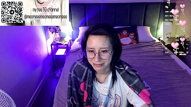 meomeee online show from February 8, 5:32 pm