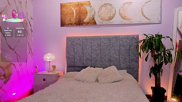 antonellastar24  online show from March 12, 8:35 pm