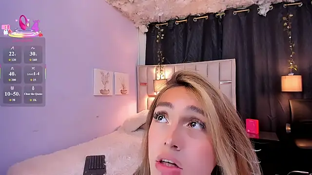 Snapshot of antonellastar24_ chatting on December 20, 3:59 pm antonellastar24 online show from December 20, 3:59 pm