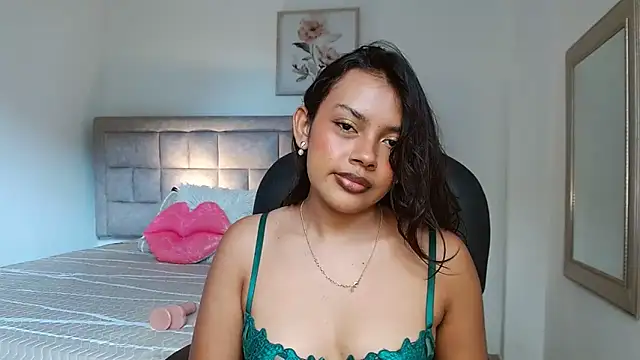 Snapshot of Mariannexoxx chatting on December 22, 6:08 pm Mariannexoxx online show from December 22, 6:08 pm