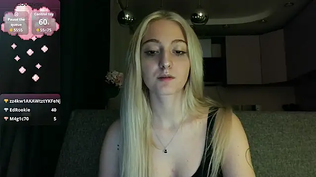 white liillyy online show from September 18, 11:19 pm