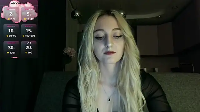 white liillyy online show from September 15, 10:21 pm