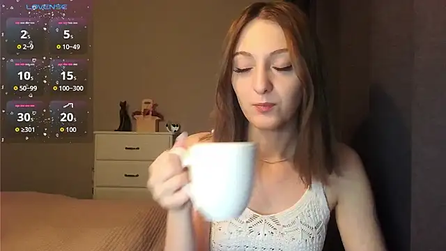 white liillyy online show from January 9, 9:44 pm