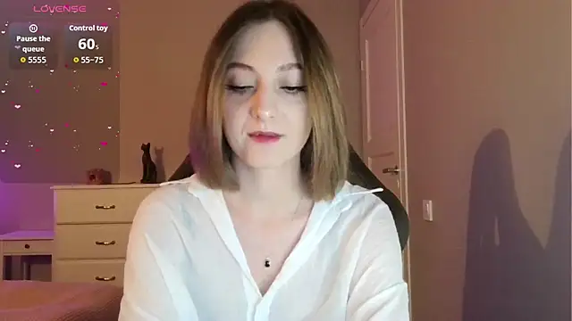 Snapshot of white_liillyy chatting on June 23, 8:40 pm white liillyy online show from June 23, 8:40 pm