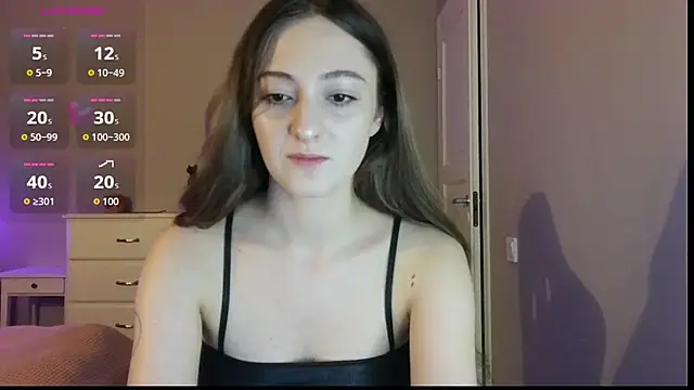 Snapshot of white_liillyy chatting on July 4, 8:24 pm white liillyy online show from July 4, 8:24 pm