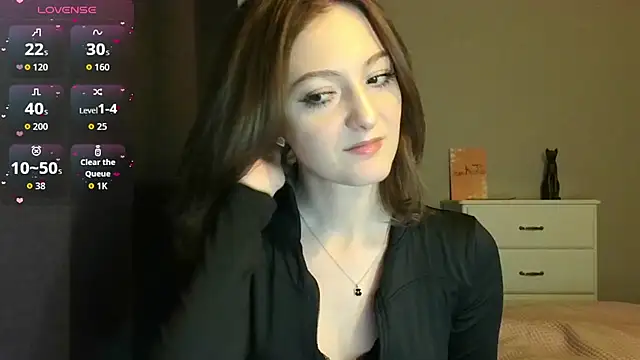 white liillyy online show from March 11, 10:04 pm