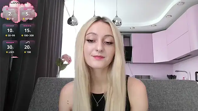 white liillyy online show from September 13, 12:16 pm