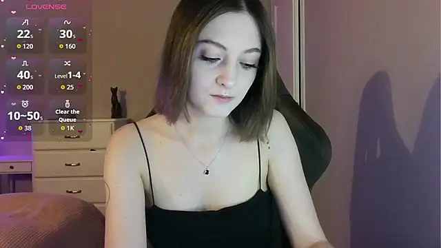 white liillyy online show from June 7, 9:53 pm