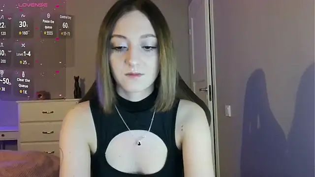 Snapshot of white_liillyy chatting on June 19, 8:58 pm white liillyy online show from June 19, 8:58 pm