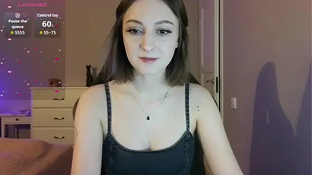 white liillyy online show from May 31, 9:37 pm