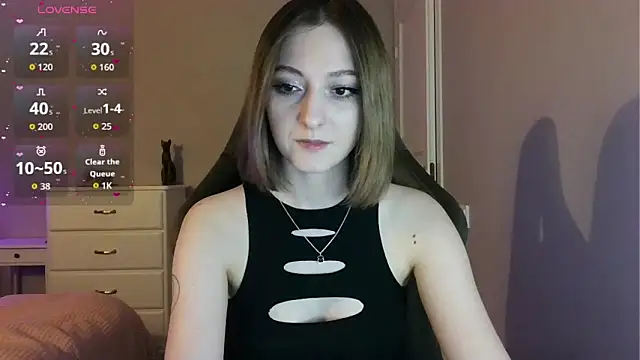 Snapshot of white_liillyy chatting on June 13, 8:07 pm white liillyy online show from June 13, 8:07 pm
