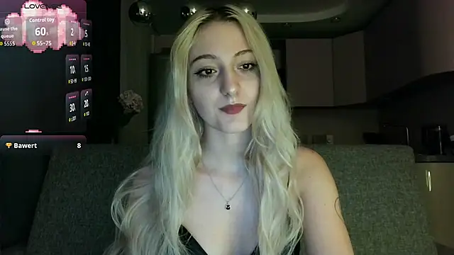 white liillyy online show from September 9, 9:57 pm