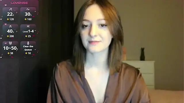 white liillyy online show from April 4, 9:32 pm