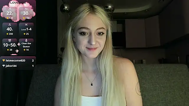 white liillyy online show from October 13, 9:59 pm