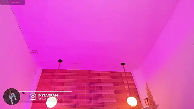 Emily brown04 online show from March 13, 5:45 am