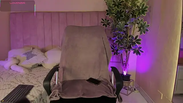 Mia mtnz02 online show from January 13, 2:59 am