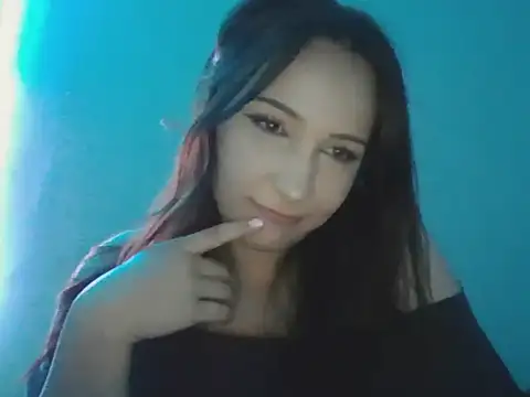 Snapshot of nayla_07 chatting on March 15, 5:53 pm nayla 07 online show from March 15, 5:53 pm