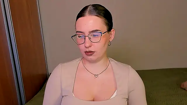 Snapshot of just_fucked777 chatting on November 27, 12:55 am just fucked777 online show from November 27, 12:55 am