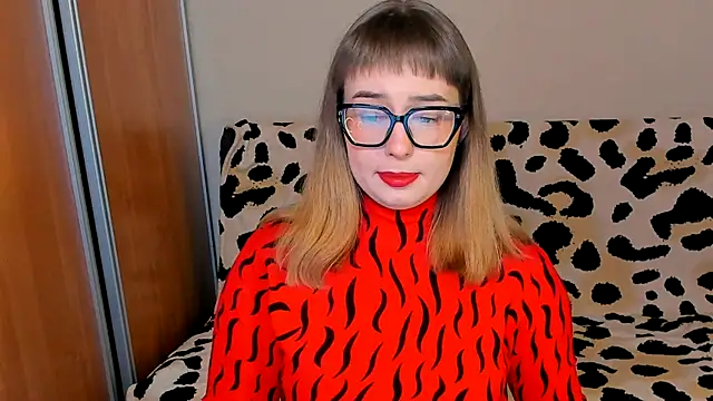 Snapshot of just_fucked777 chatting on December 16, 8:24 pm just fucked777 online show from December 16, 8:24 pm