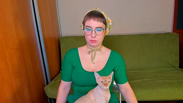 Snapshot of just_fucked777 chatting on December 2, 3:19 am just fucked777 online show from December 2, 3:19 am