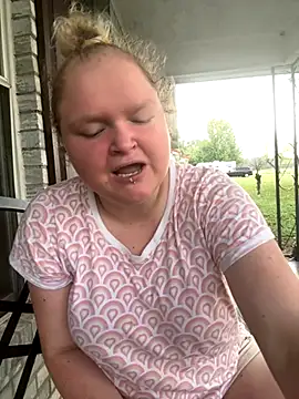 KadiSparkle online show from September 23, 12:45 pm