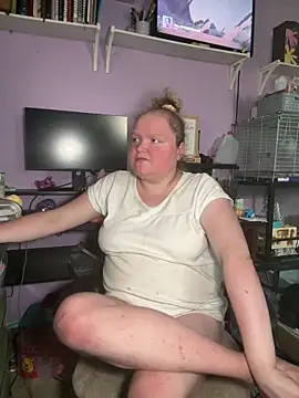 KadiSparkle online show from September 18, 8:45 pm