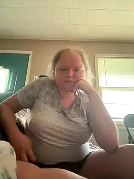 KadiSparkle online show from September 30, 9:43 pm