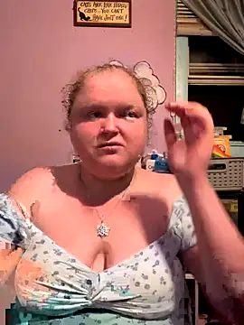 KadiSparkle online show from September 30, 2:39 am