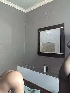 niccobigd online show from April 19, 1:12 pm