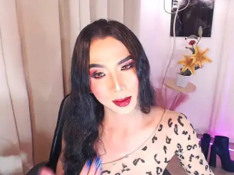 Snapshot of Jane_Bilbeisi chatting on November 7, 6:23 pm Jane Bilbeisi online show from November 7, 6:23 pm