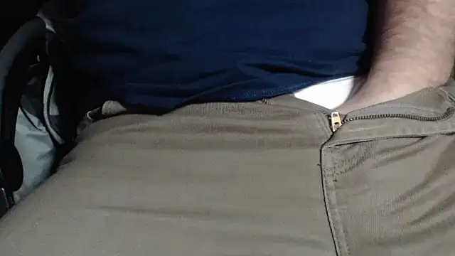 Snapshot of whitewagonsuck chatting on February 16, 11:46 pm whitewagonsuck online show from February 16, 11:46 pm