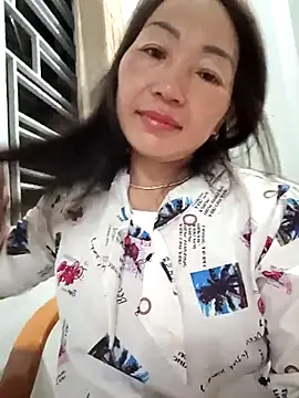 Snapshot of Exembin chatting on September 24, 7:31 pm Exembin online show from September 24, 7:31 pm
