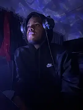 tyrek5051 online show from November 30, 12:33 am