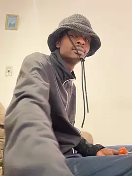 Snapshot of AllDayBbC chatting on January 13, 9:57 am AllDayBbC online show from January 13, 9:57 am