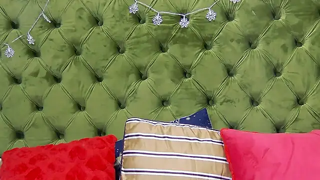 LunaHart online show from January 8, 7:09 pm