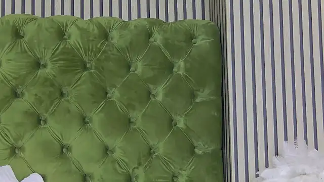 LunaHart online show from February 1, 12:47 pm