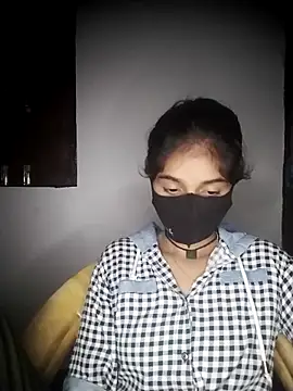 Snapshot of Sexey-Puja chatting on October 22, 1:43 pm Sexey-Puja online show from October 22, 1:43 pm