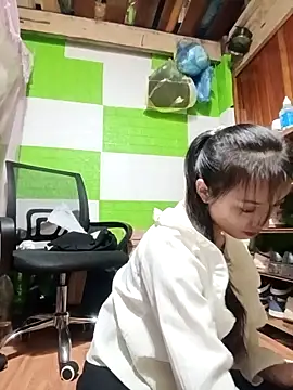 Snapshot of tdtd98 chatting on November 2, 4:28 am tdtd98 online show from November 2, 4:28 am