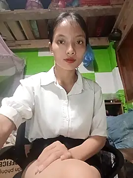 Snapshot of tdtd98 chatting on October 3, 8:05 am tdtd98 online show from October 3, 8:05 am