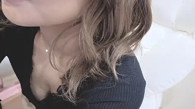 miho-ch online show from April 7, 12:40 pm