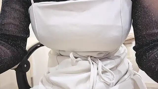 Snapshot of miho-ch chatting on November 1, 1:05 pm miho-ch online show from November 1, 1:05 pm