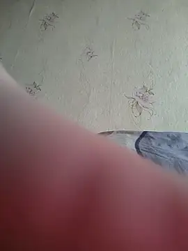 EvelinCutex online show from April 4, 7:15 am